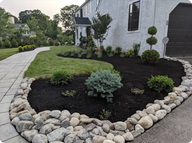 Mulching & Bed Care in Bloomington
