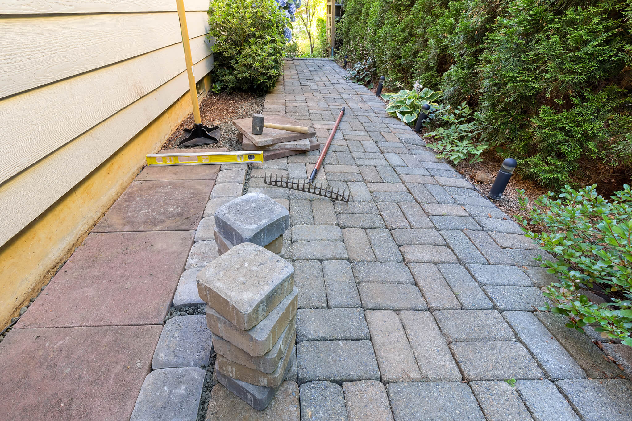 View landscape design project in Eagan